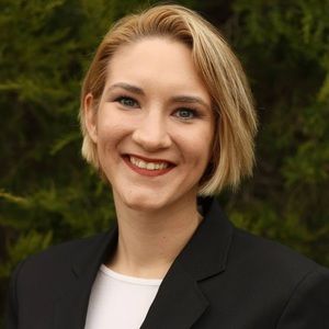 Meet your Posher, Kayla